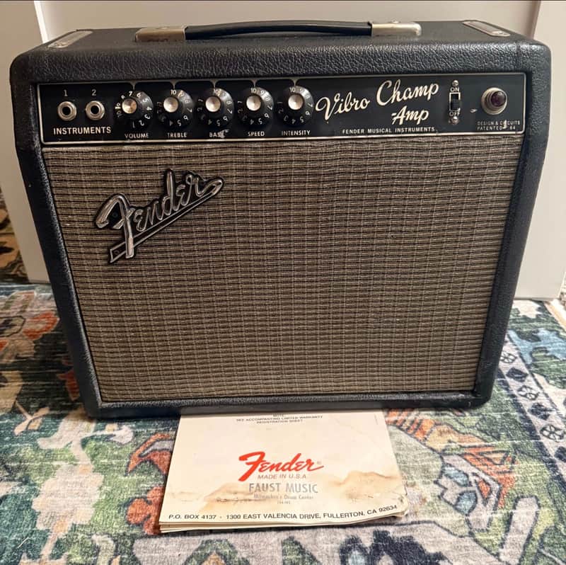 1965 Fender Vibro Champ Blackface 6- Watt 1x8" Guitar Combo image 1