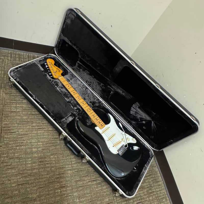 Fender Stratocaster Black 1979 w/ Case image 1
