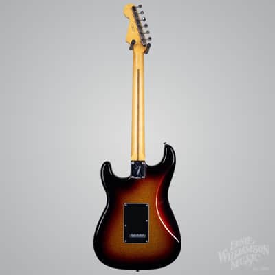 Fender Player II Stratocaster Sparkle 3 Color Sunburst Alnico V Pickups Rosewood Fretboard. USED image 5
