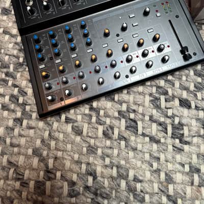 Lot of 2 Mackie Mix12FX 12-Channel Compact Mixer with Effects 2015 - Present - Black image 2