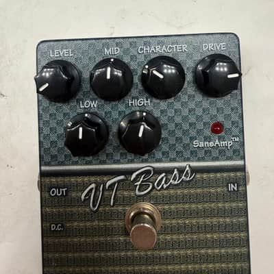 Tech 21 NYC VT Bass Overdrive SansAmp Character Series Guitar Effect Pedal image 2