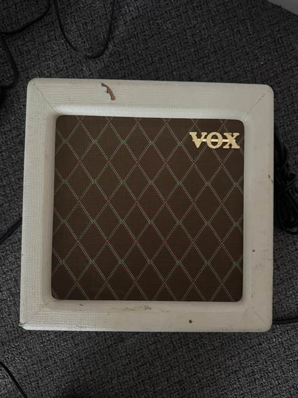 Vox AC4TV 4-Watt 1x10" Guitar Combo 2009 - 2019 - Tan image 1