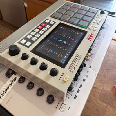 Akai MPC Live II Standalone Sampler / Sequencer Retro Edition 2020 - Present - Grey - OPEN BOX image 8