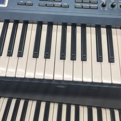 Korg Triton Extreme 61-Key 120-Voice Polyphonic Workstation 2005 - 2009 - Black image 4
