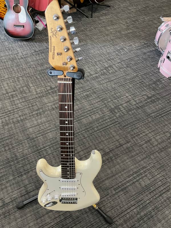 SX Electric guitar Lefty 3/4 White image 1
