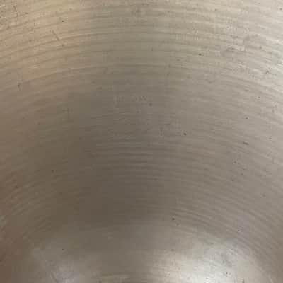 Ludwig Standard/Paiste 14" crash cymbal crash 870 grams 1960's - silver/nickel image 3