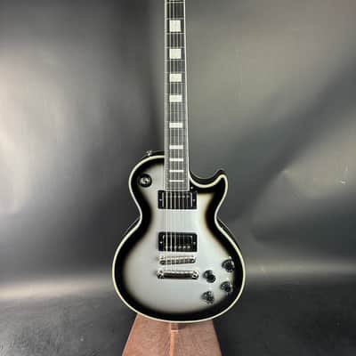 Epiphone Les Paul Custom 2021 - Present Silverburst image 2