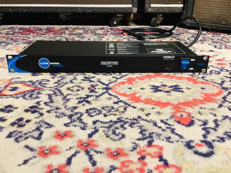 Livewire Power Conditioning Distribution System PC900 image 1