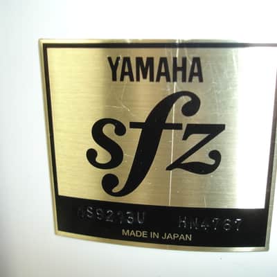 Yamaha SFZ Series 13"x11" Marching Snare Drum, White w/ Case image 3