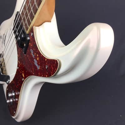 Mosrite Ventures Bass 1965 Pearl White - Signed By The Ventures image 14