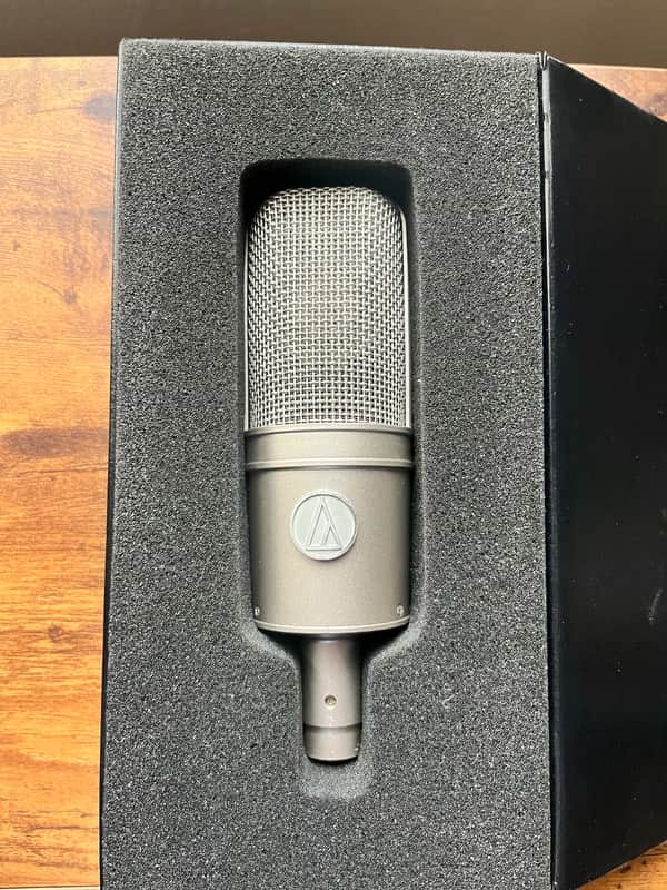 Audio-Technica AT 4047 2015 - silver image 1