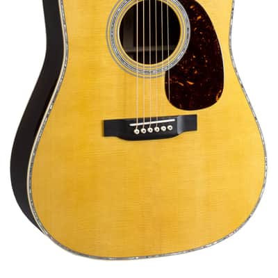 Martin D-41 w/case image 2