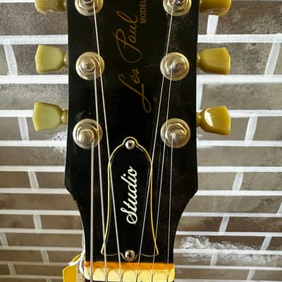 Gibson Les Paul Studio 2001 - Ebony with Hardcase image 4