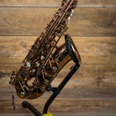 Chateau CAS-50C Alto Saxophone Cognac Lacquer Finish w/Case image 1