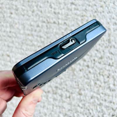 PANASONIC SX3 Walkman Cassette Player, Awesome Light Blue ! Working ! image 8