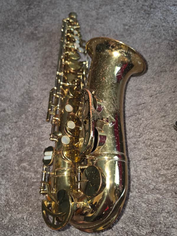 King Zephyr 1930s - Brass with lacquer finish image 1
