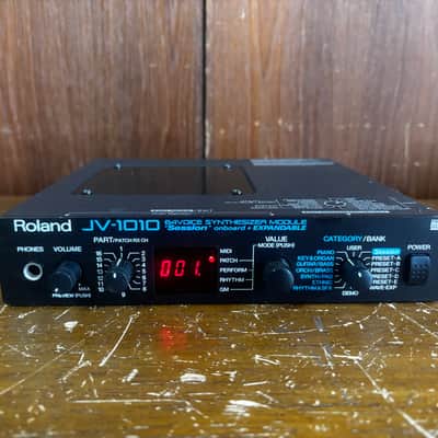 Roland JV-1010 64-Voice Synth MIDI sound module New battery image 2