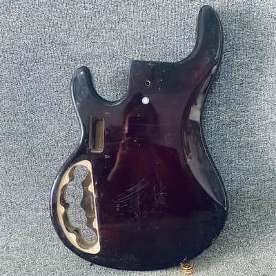 Tobacco Burst Basswood MM SingRay Style Bass Body with Tiger Maple Top image 4