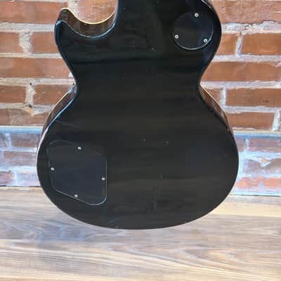 Gibson 2005 Les Paul Standard Ebony with hard case image 5