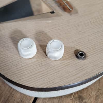 The Cleanest Danelectro Convertible 1960s W/ Modern Hard Case - Natural image 22