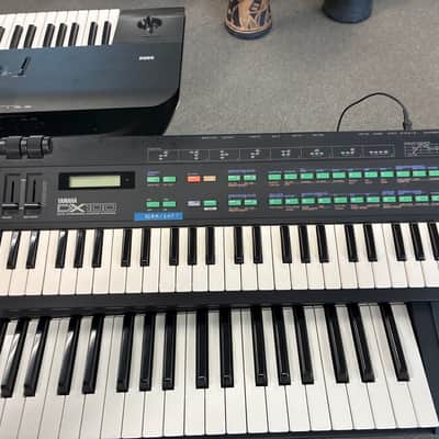 Buy used Yamaha DX100 Programmable Algorithm Synthesizer