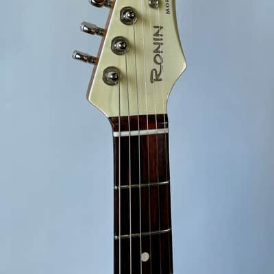 Ronin Morningstar 2021 Aged Antique White (Authorized Ronin Dealer) image 11