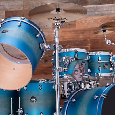 MAPEX SATURN EVOLUTION MAPLE / WALNUT 7 PIECE DRUM KIT, EXOTIC AZURE BURST, SPECIAL SIZES image 8