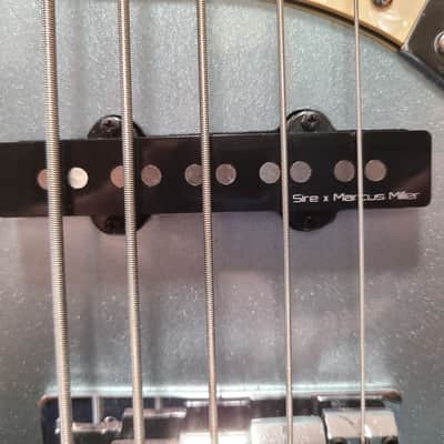 Sire 2nd Generation Marcus Miller V7 LPB Alder 5-String with Ebony Fretboard 2019 - Lake Placid Blue image 4