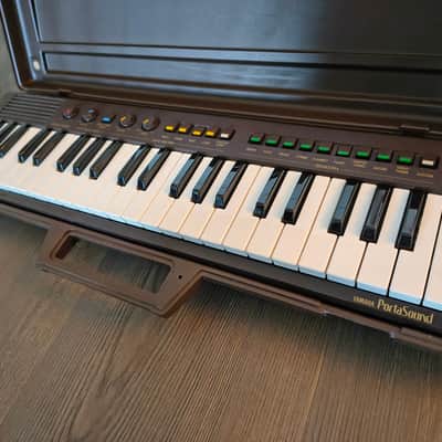 Yamaha PS-3 PortaSound 1980s Synthesizer Brown