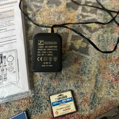 BOSS BR 864 -  in Excellent Condition with PSU, 2 Flash Cards & Manual image 5