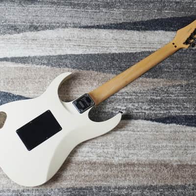 Ibanez RG-750 WH Factory Refinish Fujigen MIJ 1987-1991 image 5