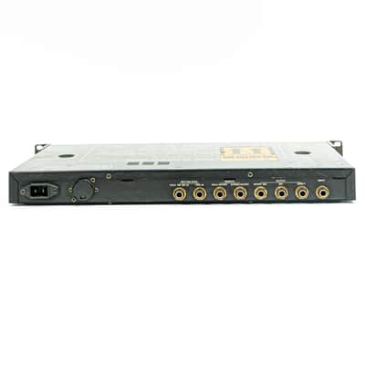 Boss DE-200 – Vintage Rackmount Digital Delay with Awesome Delay Hold Function image 6