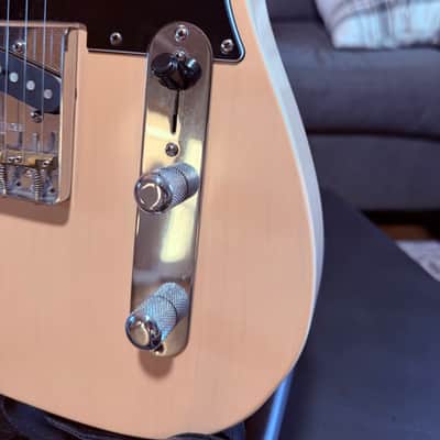 Fender Highway One Telecaster with Maple Fretboard 2006 - 2009 - Honey Blonde Transparent image 7