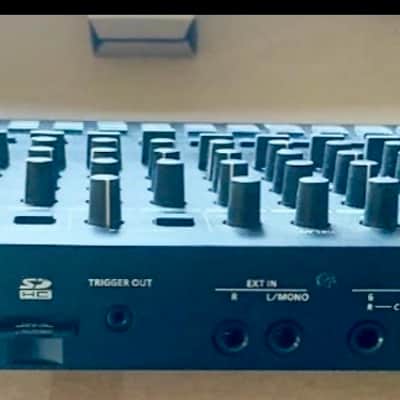 Roland TR-8S Drum Machine with Decksaver Sampler 808 image 5