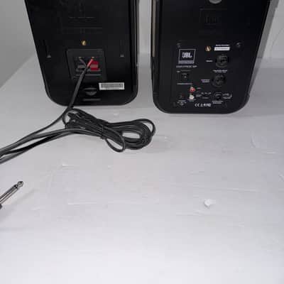 JBL Control 2P Compact 5.25" Powered 2-Way Studio Monitor Speaker (Pair) 2010s - Black image 3