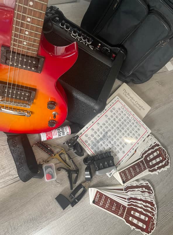 Epiphone Special Model Sunburst + Amp & Accessories image 1