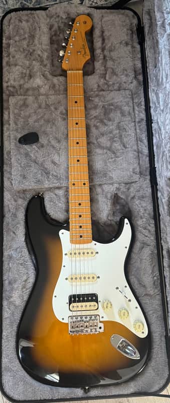 Fender JV Modified '50s Stratocaster HSS 2022 - 2024 - 2-Tone Sunburst