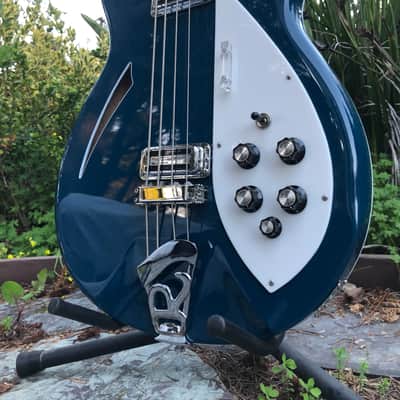 Rickenbacker 4005 Bass 1967 Azureglo image 6
