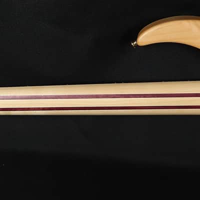 Peavey Cirrus Quilt Top Natural 4-String Electric Bass Guitar w/OHSC image 5