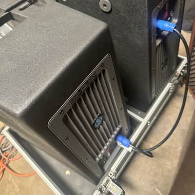 JBL VRX932LAP 12" 2-Way Powered Compact Line Array Speaker 2010s - Black image 7