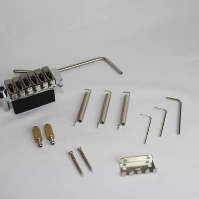 Wilkinson WVS50 IIK Tremolo - Chrome image 2