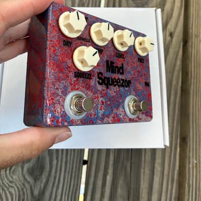 Tone Junkie mind squeezer Compressor Fuzz Two In One Tone Bender optical - Blue pink with box image 11