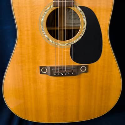 Martin and Co CEO 2 1998 - Natural Gloss image 2