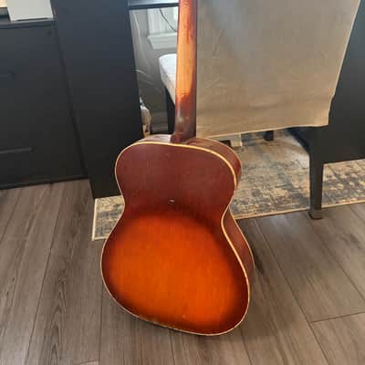 Silvertone 319 1960 - Sunburst image 4