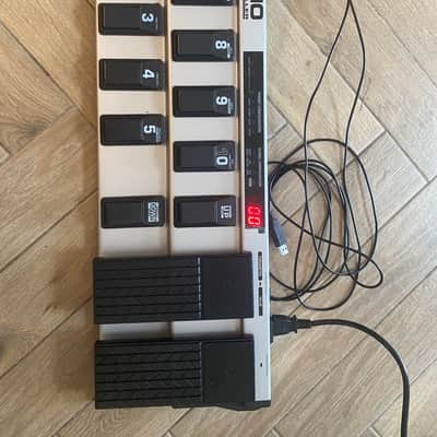 Behringer FCB1010 MIDI Foot Controller 2010s - Standard image 1