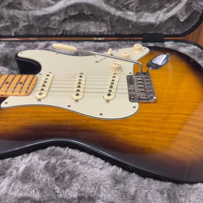 Fender Limited Edition Parallel Universe Series Strat Tele Hybrid 2018 - 2-Color Sunburst image 2