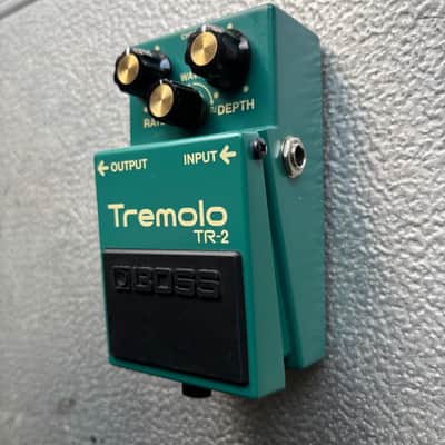 Boss TR-2 Tremolo (Silver Label) 1997 - Present - Green image 5