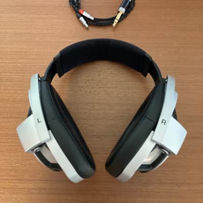 Sennheiser HD 800 Headphones image 15