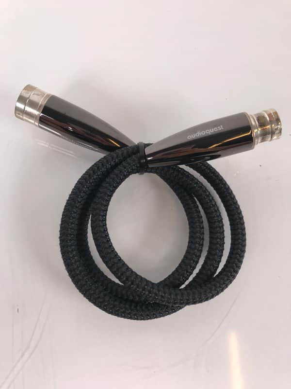 AudioQuest Carbon AES/EBU Digital - 0.75 Meter image 1
