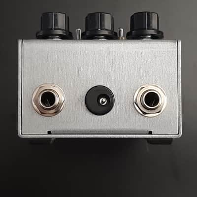 2010s - Boxed - Foxrox Electronics Octron 3 Analog Octave Up and Down 2010s - Silver image 8
